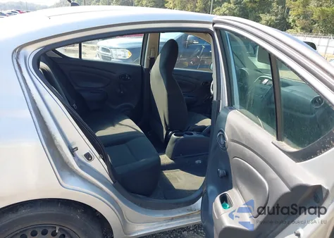 2015 Nissan Versa 1.6 S/1.6 S+/1.6 Sl/1.6 Sv z USA, uszkodzony, nr VIN 3N1CN7AP7FL831156